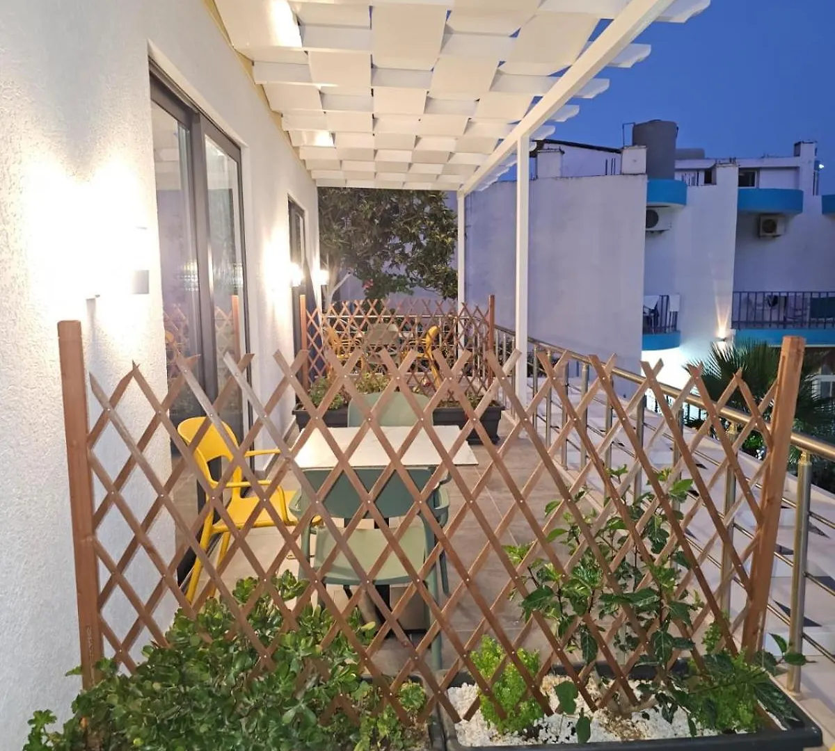 Ardit Seaside Rooms Sarandë Apartamento