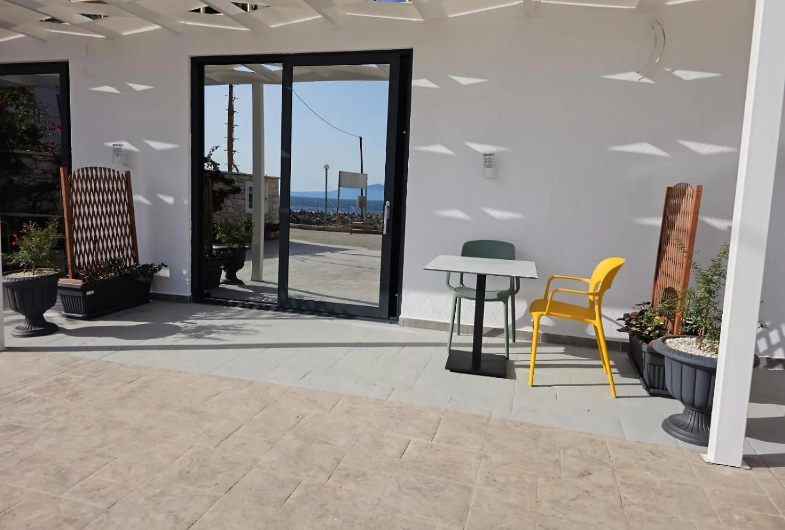 Ardit Seaside Rooms Саранда 0*,