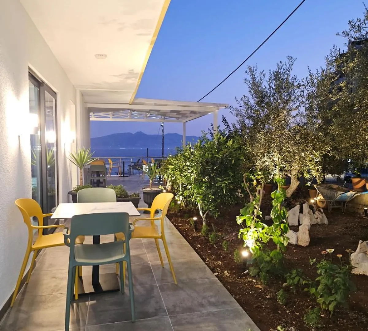 Ardit Seaside Rooms Sarande