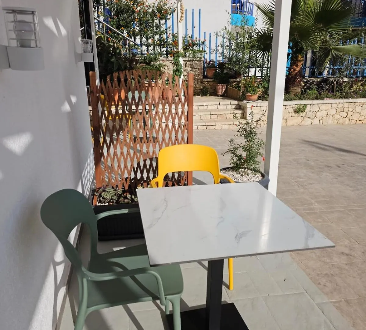Ardit Seaside Rooms Sarande 0*,  Albania