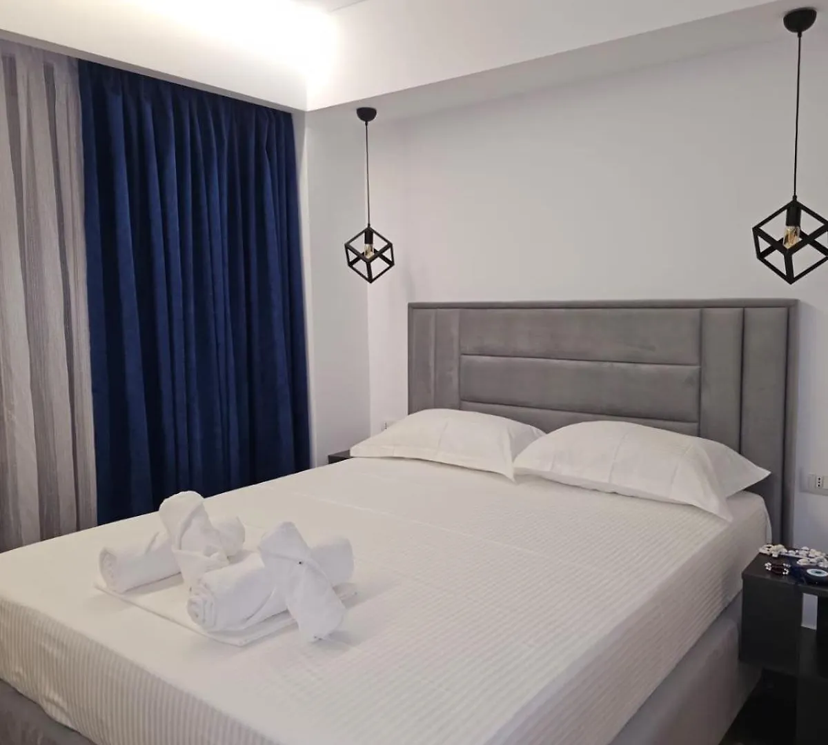 Apartamento Ardit Seaside Rooms Sarandë Albânia