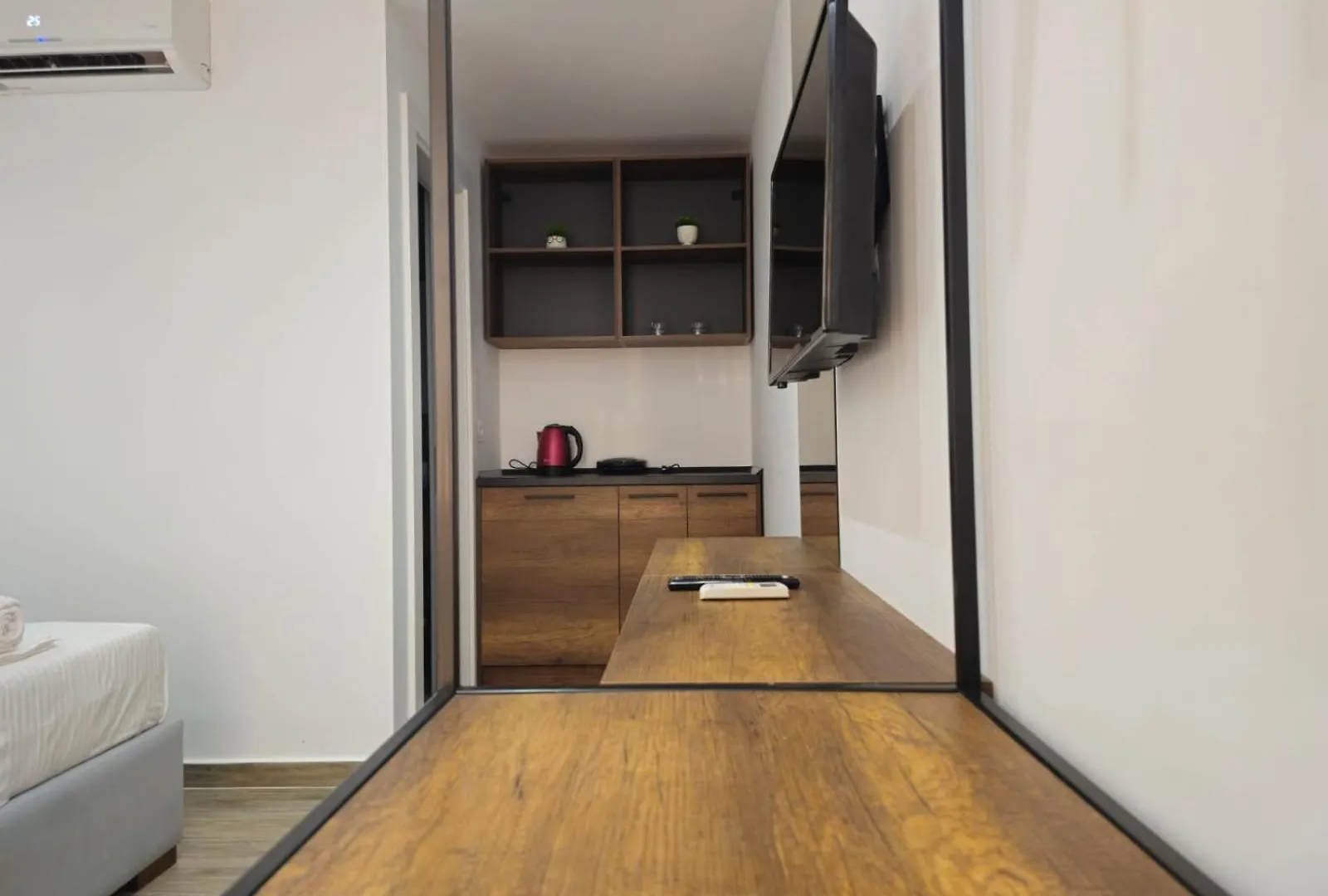 Apartment Ardit Seaside Rooms Sarande