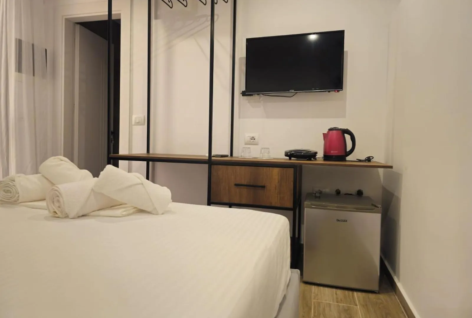 Apartment Ardit Seaside Rooms Sarande