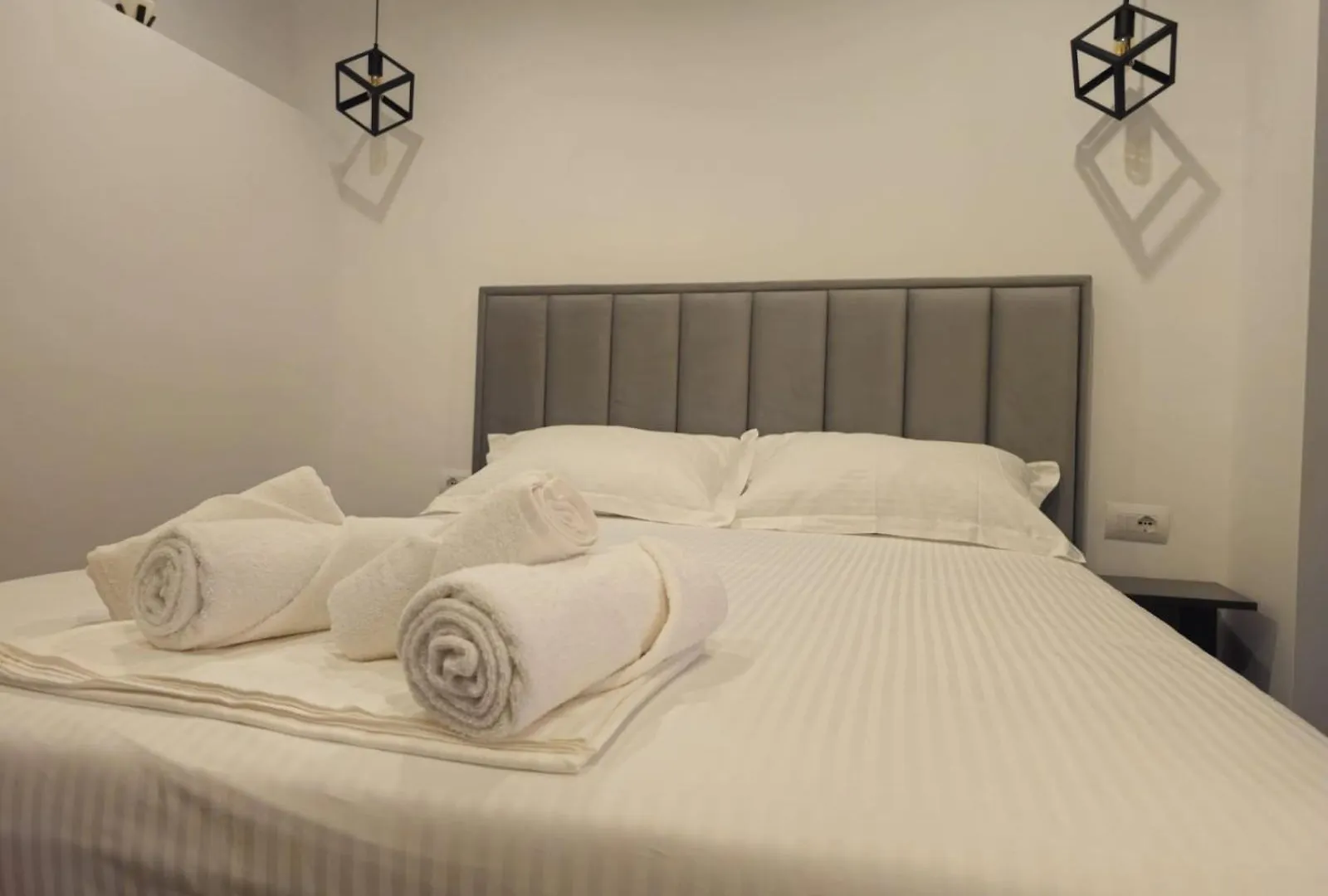 Ardit Seaside Rooms Sarandë 0*,