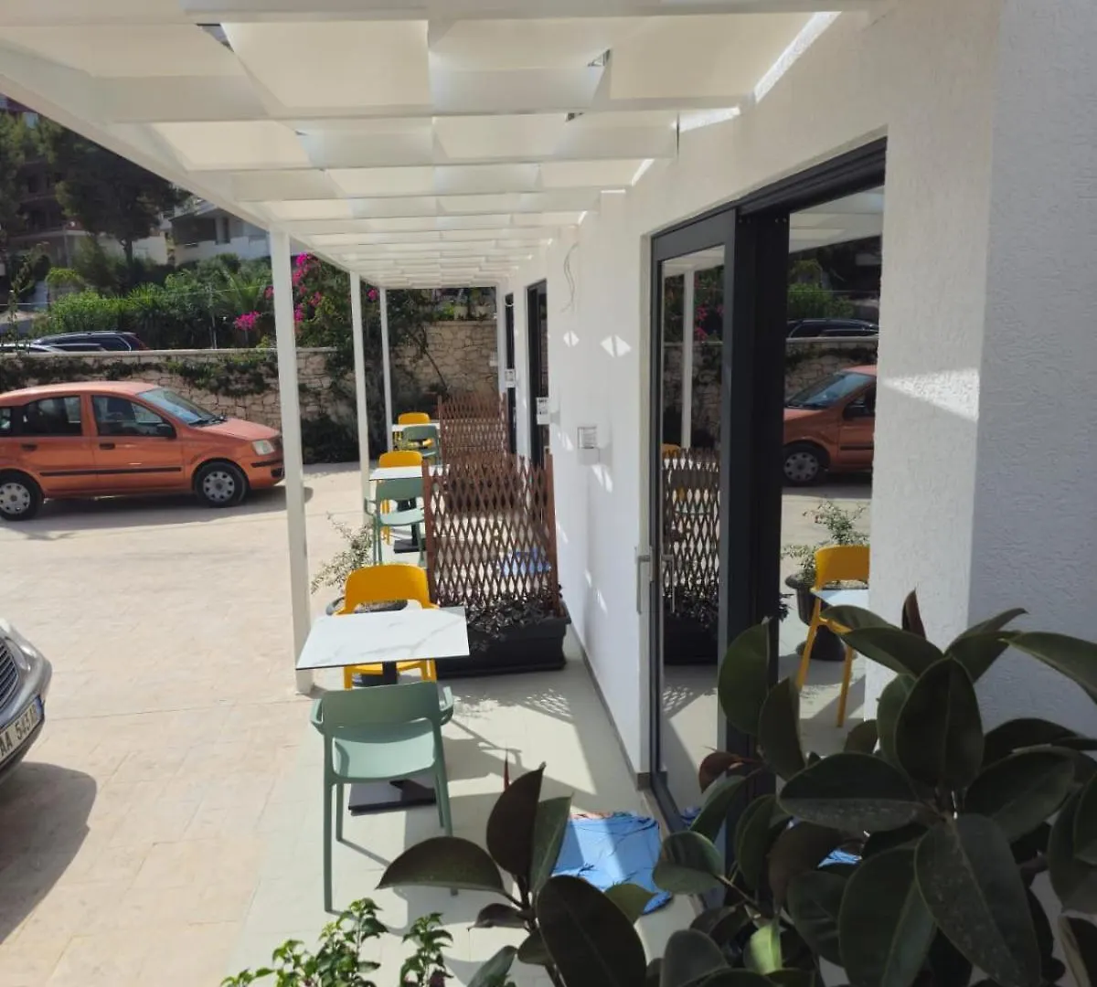 Ardit Seaside Rooms Sarande Apartment