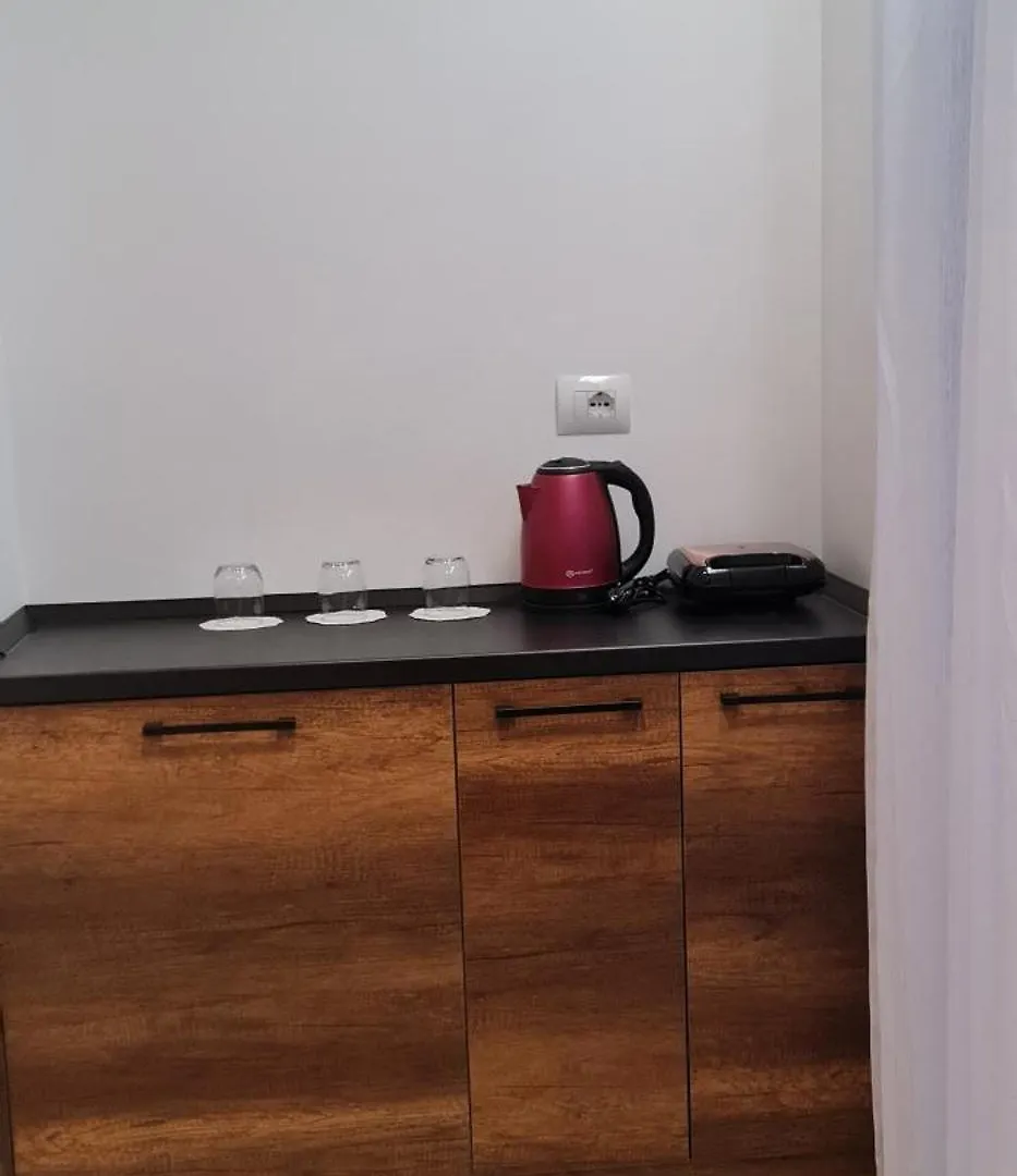 Ardit Seaside Rooms Sarande Apartment