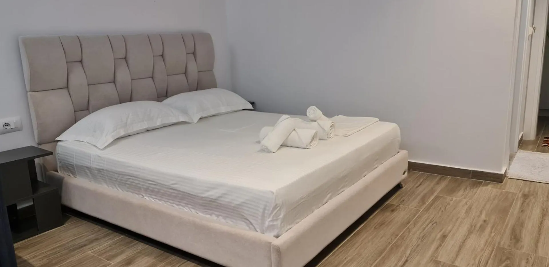 Ardit Seaside Rooms Sarande 0*,