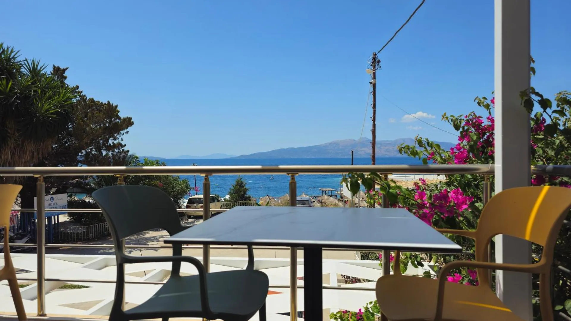 Apartment Ardit Seaside Rooms Sarande