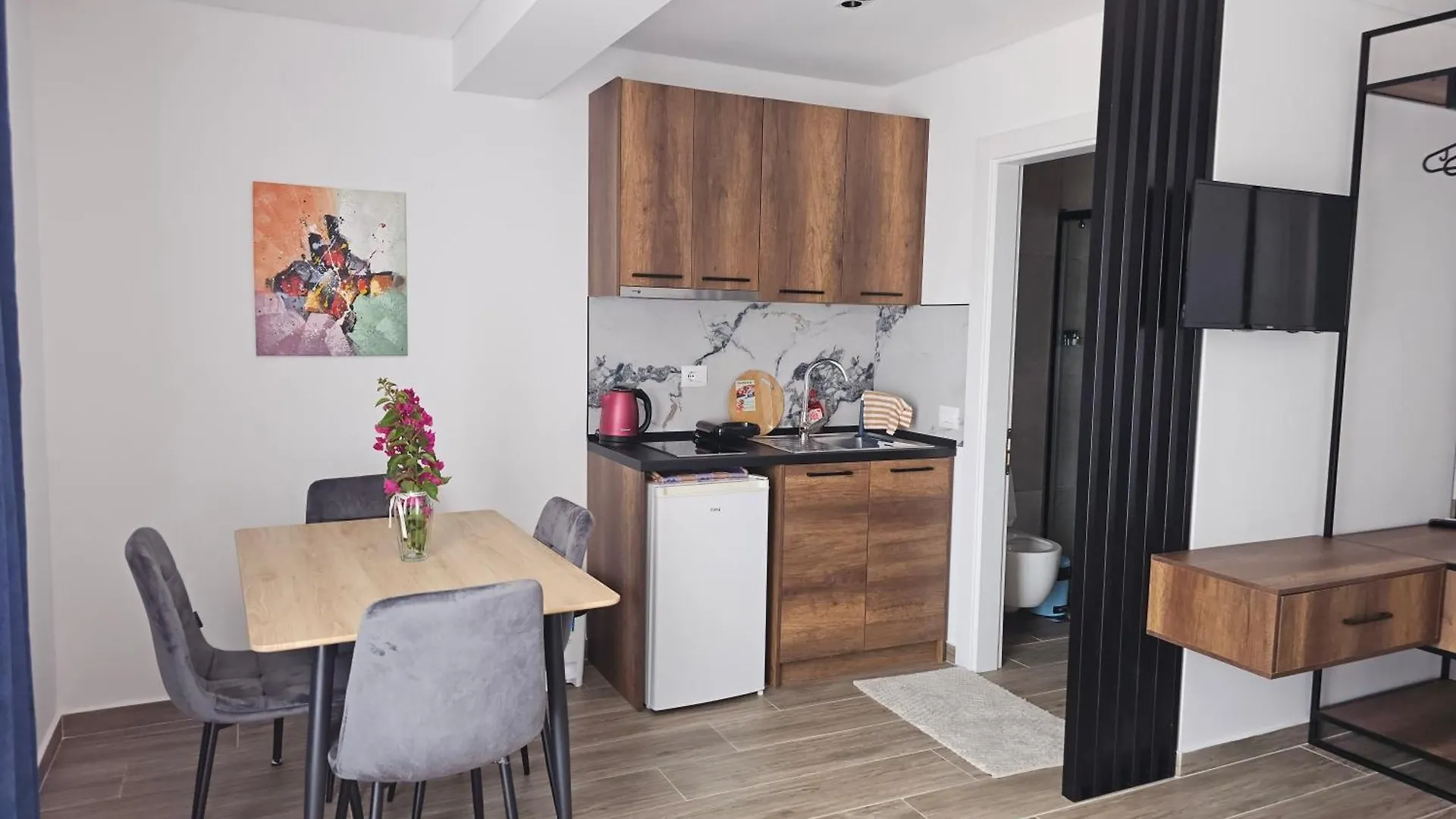 Ardit Seaside Rooms Sarande Apartment