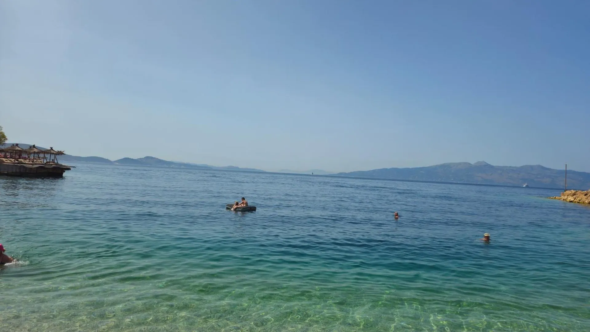 Ardit Seaside Rooms Sarande Apartment