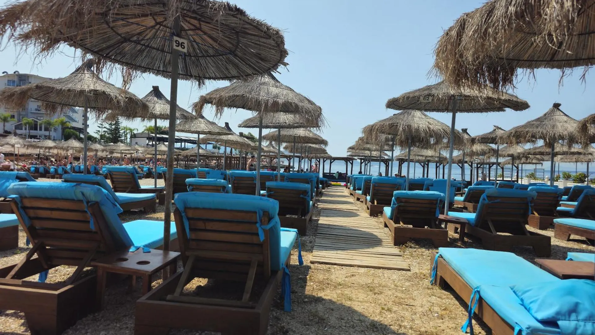 Ardit Seaside Rooms Саранда
